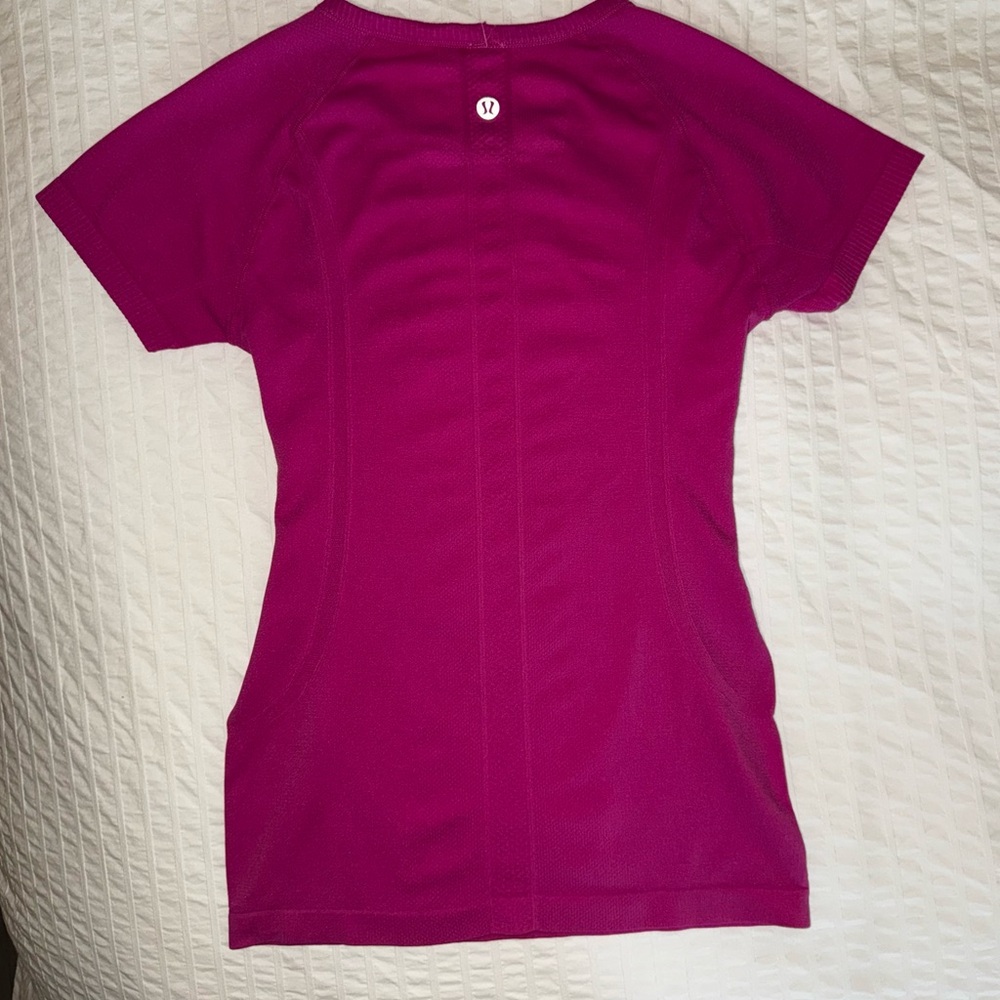 Lululemon Swiftly Tech - Raspberry - Picture 2 of 4